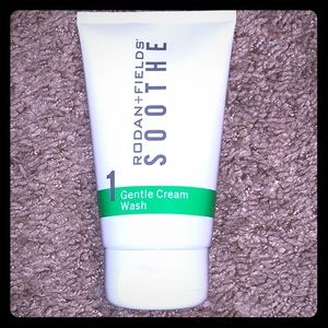 Rodan + Fields SOOTHE GENTLE CREAM WASH